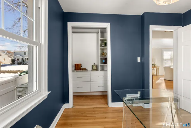 $1,175,000 | 98 Cambridge Street, Fairfield, CT 06824