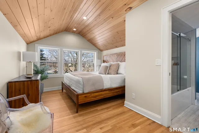 $1,175,000 | 98 Cambridge Street, Fairfield, CT 06824