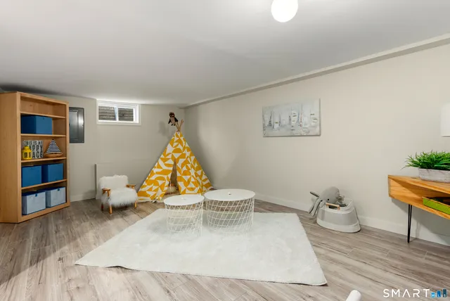 $1,175,000 | 98 Cambridge Street, Fairfield, CT 06824