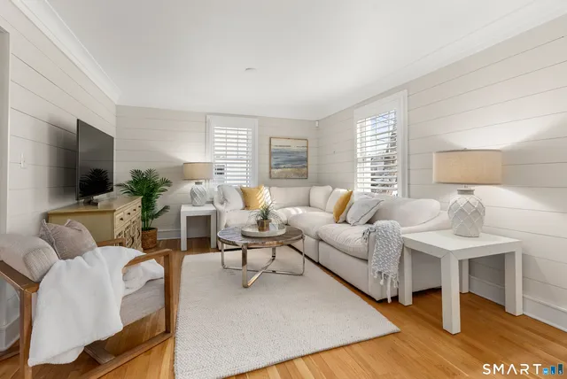 $1,175,000 | 98 Cambridge Street, Fairfield, CT 06824