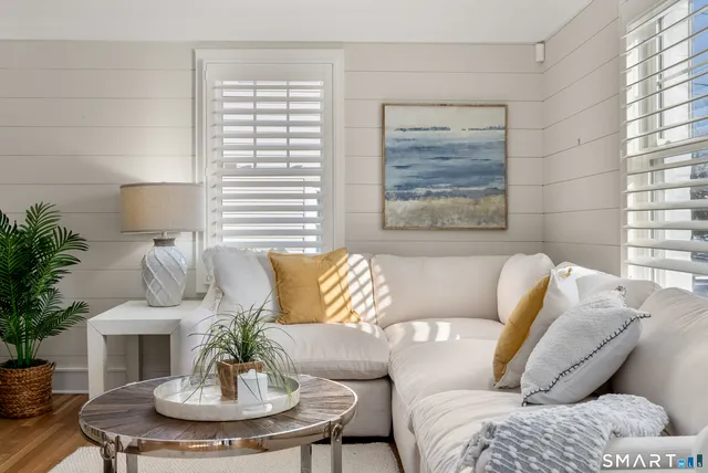 $1,175,000 | 98 Cambridge Street, Fairfield, CT 06824