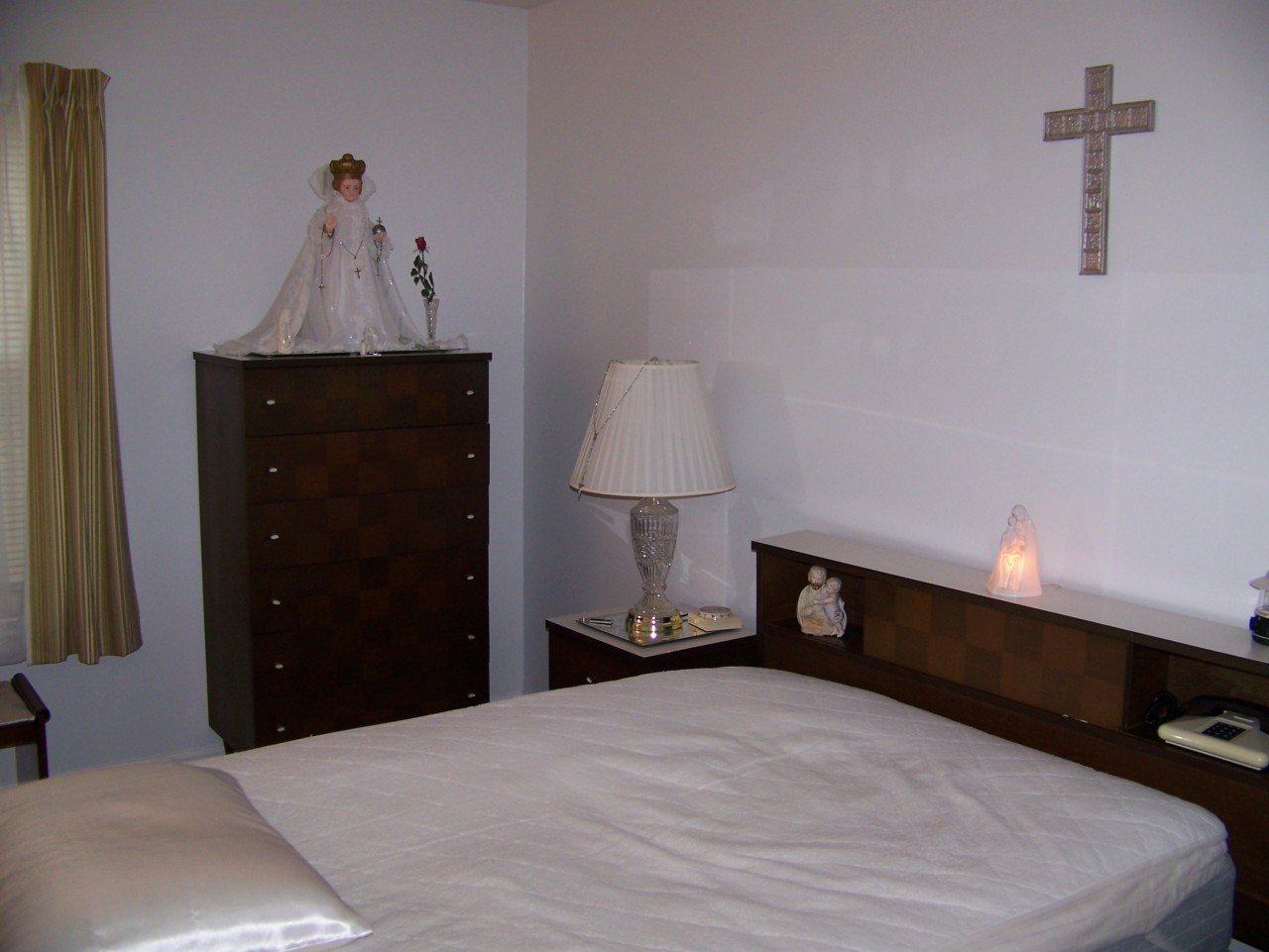 103 Algerie Road Becket, MA 01223 - Photo 17 of 37 a bedroom with a bed and a lamp on table