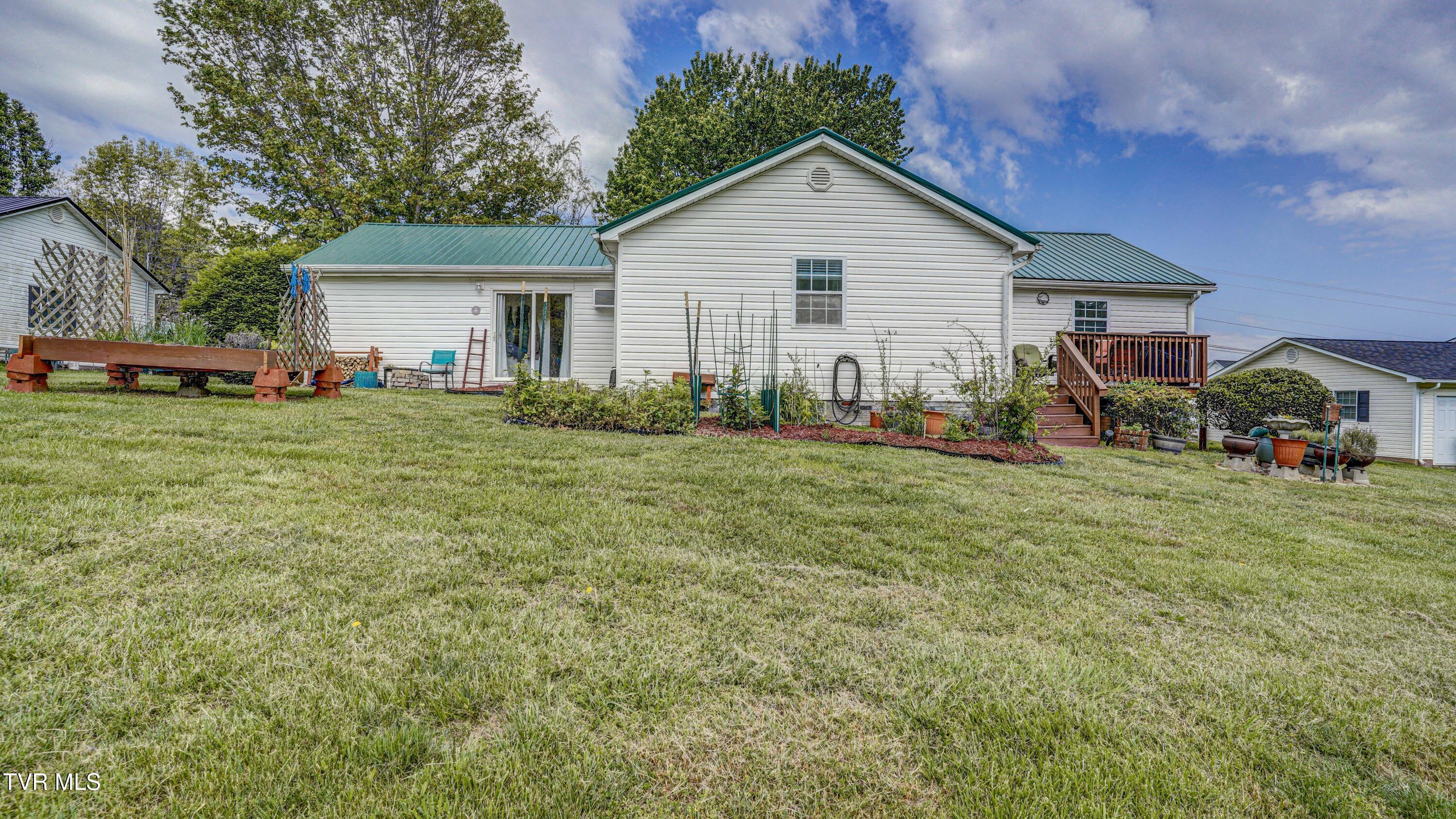 2545 Siam Road Elizabethton, TN 37643 - Photo 6 of 76 _DSC4864_5_6_7_8