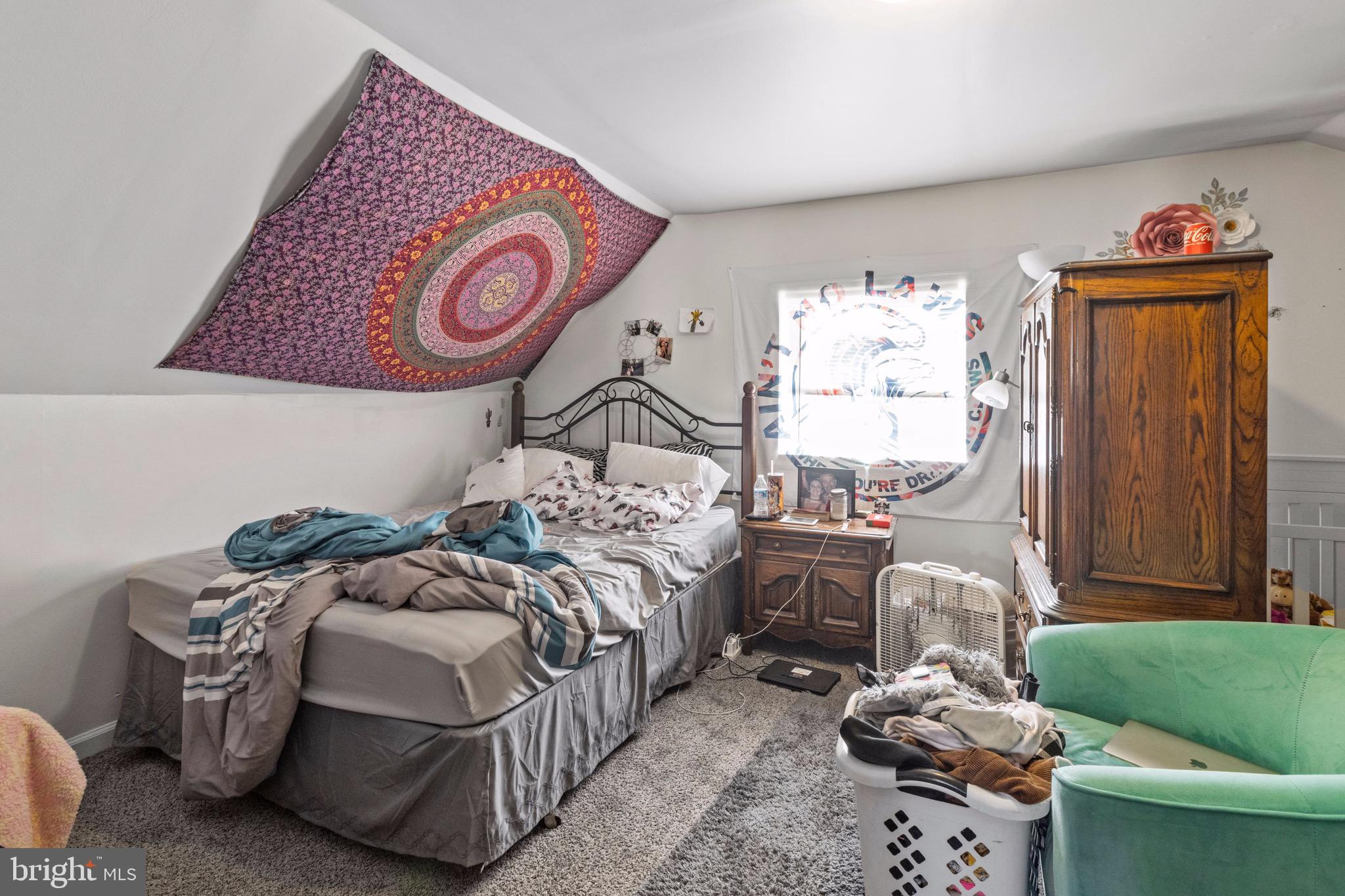 108 Goldengate Road Levittown, PA 19057 - Photo 13 of 20