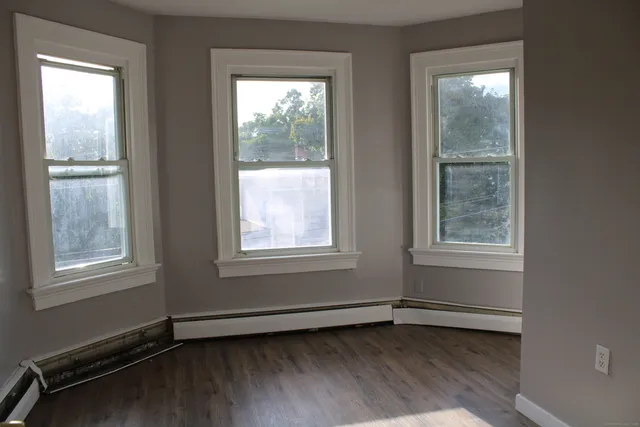 $1,550 | 42 Summer Street, Unit 4, Bristol, CT 06010