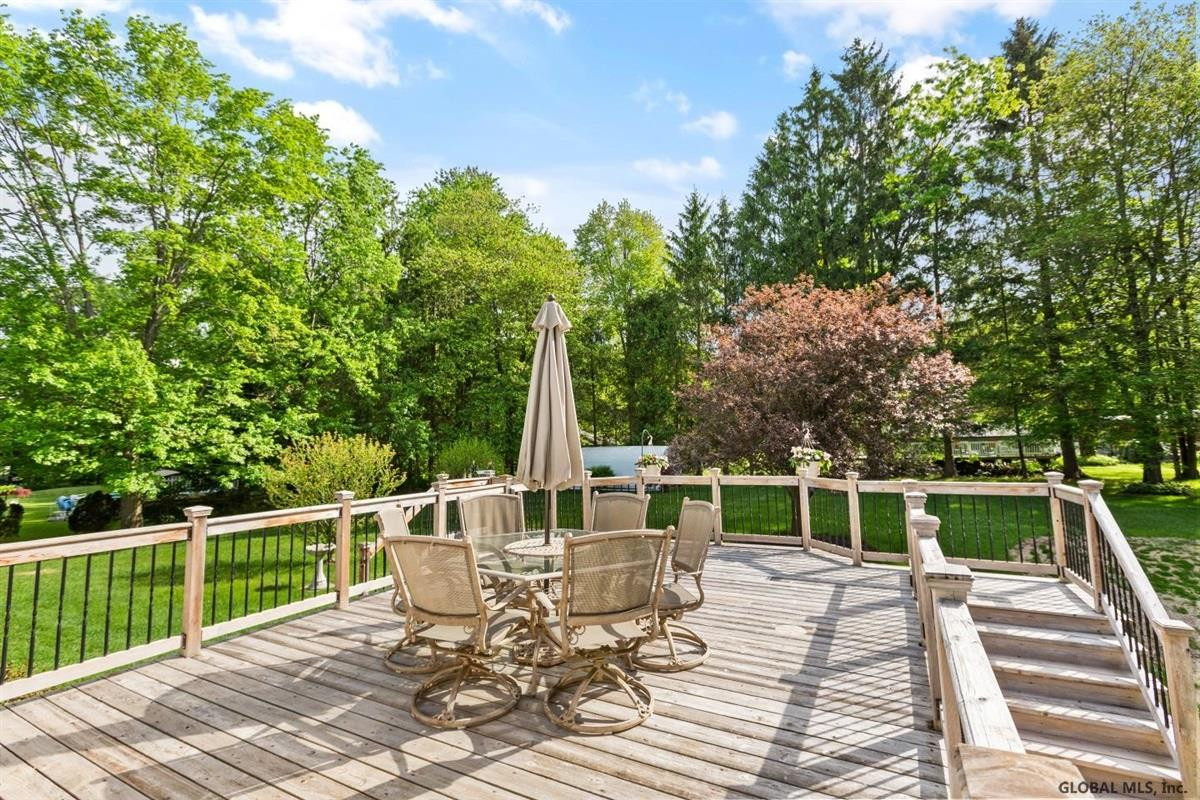 31 Fellows Road Halfmoon, NY 12065 - Photo 4 of 30 Photo 4