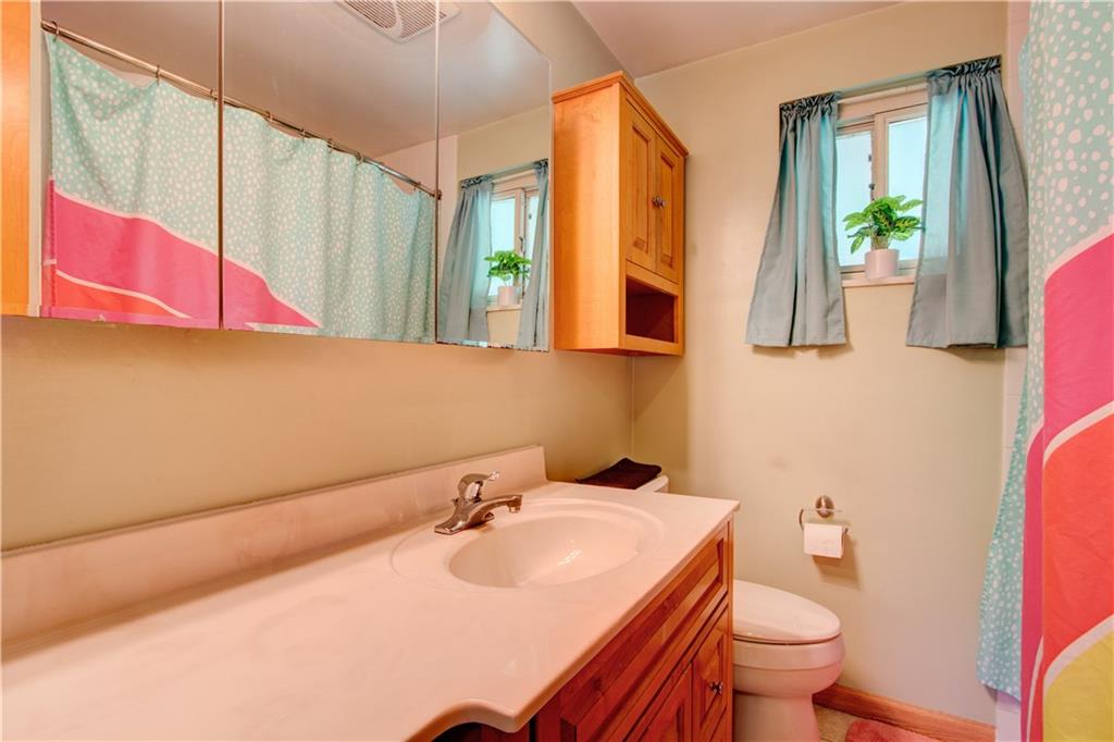 1636 Hollyrood Road Pittsburgh, PA 15227 - Photo 14 of 22 Main bathroom