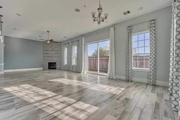 $395,000 | 2113 Solstice Boulevard, Spring, TX 77386