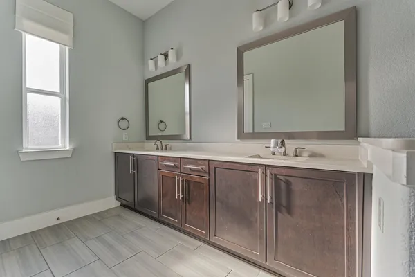 $395,000 | 2113 Solstice Boulevard, Spring, TX 77386