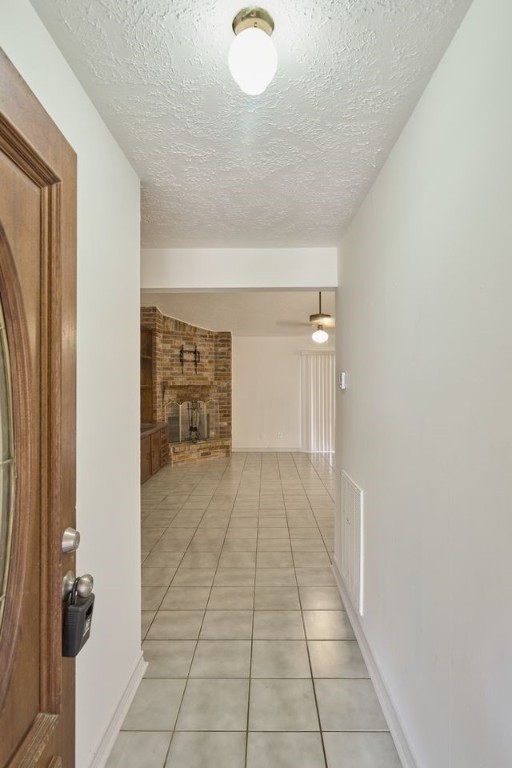 619 Pinewood Drive Conroe, TX 77385 - Photo 7 of 44