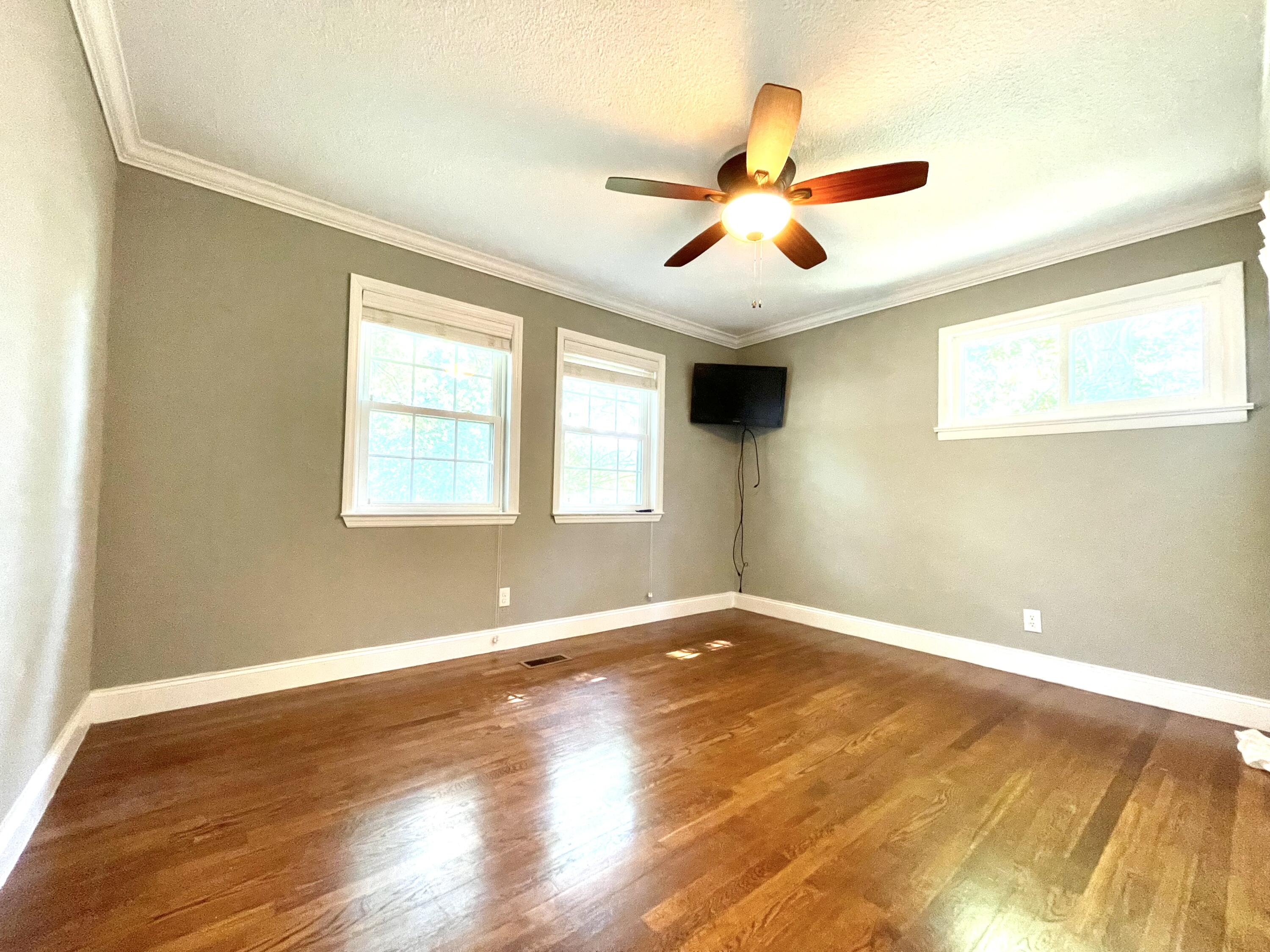 342 Elliott Street Soddy Daisy, TN 37379 - Photo 16 of 27 Bedroom 1