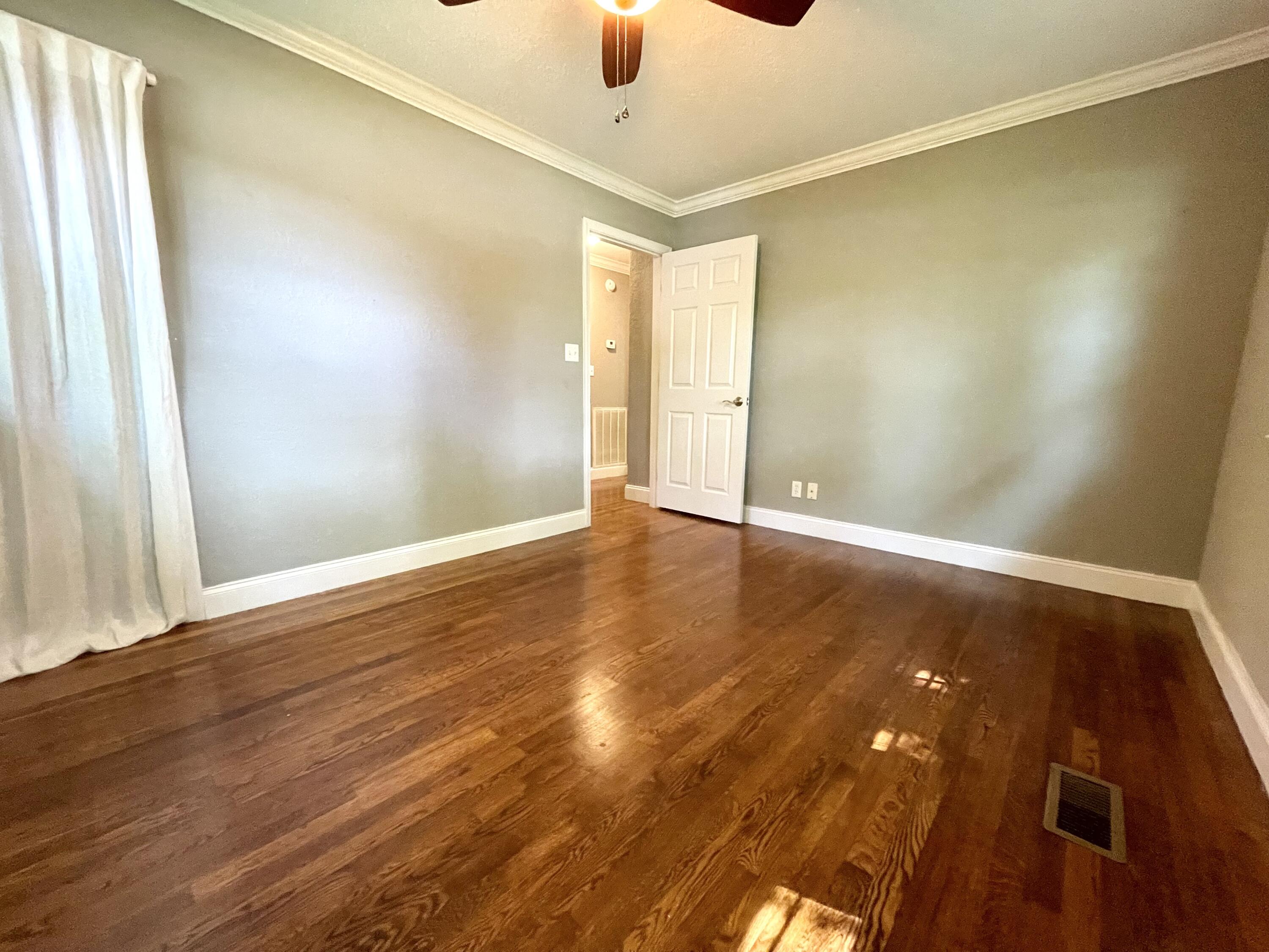 342 Elliott Street Soddy Daisy, TN 37379 - Photo 17 of 27 Bedroom 1