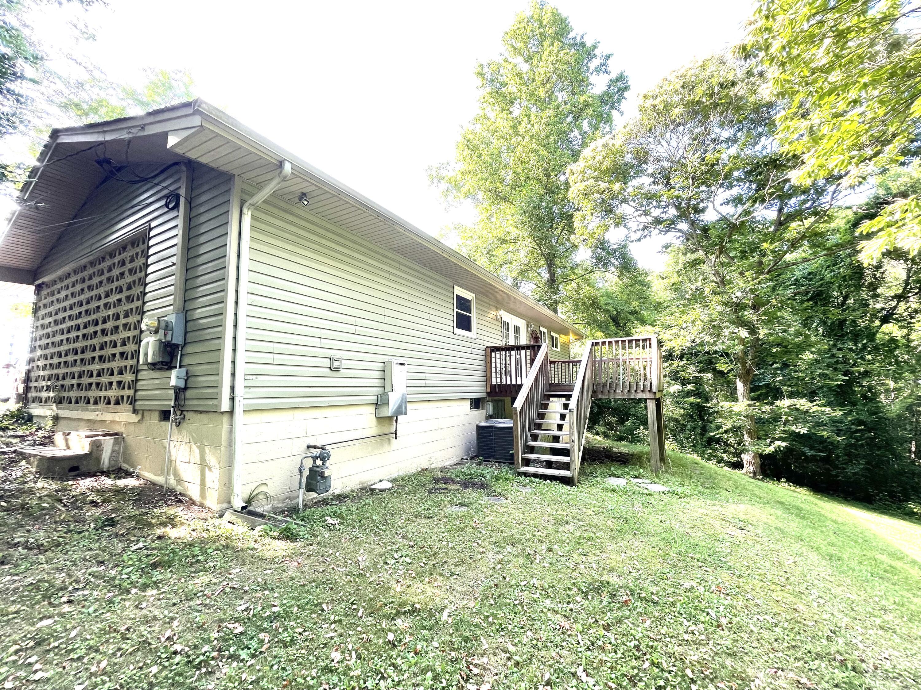 342 Elliott Street Soddy Daisy, TN 37379 - Photo 25 of 27 Side