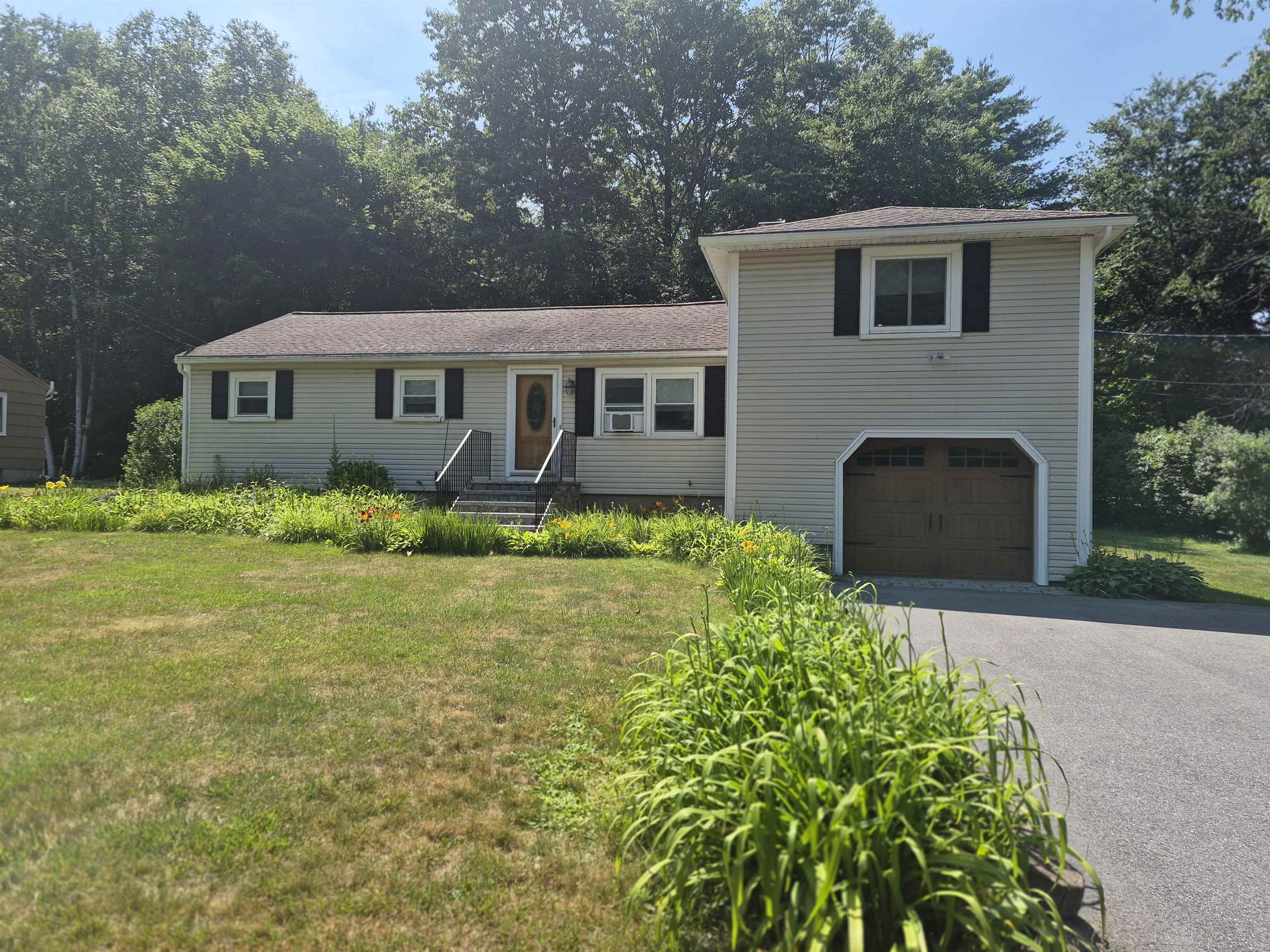 108 Newton Road Plaistow, NH 03865 - Photo 1 of 30