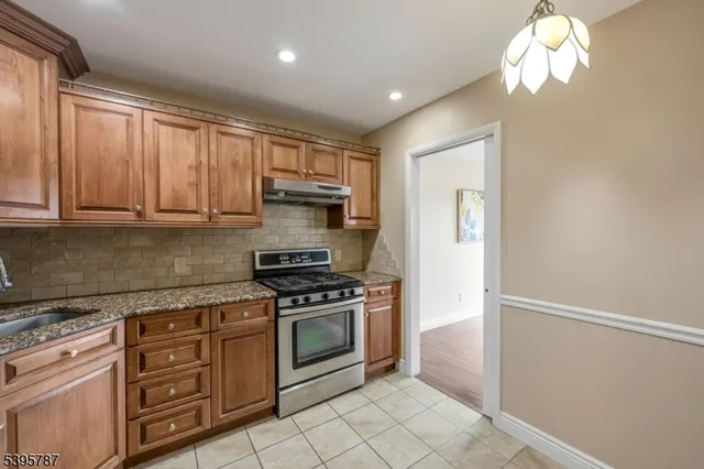 $549,000 | 1146 Stephanie Drive, Unit 1146, North Caldwell, NJ 07006