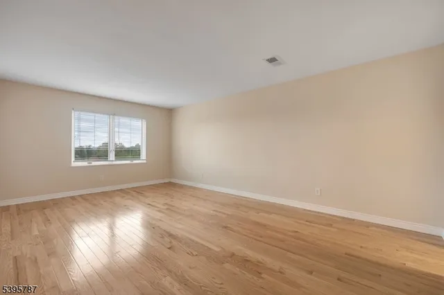 $549,000 | 1146 Stephanie Drive, Unit 1146, North Caldwell, NJ 07006