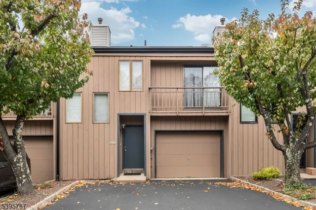 $549,000 | 1146 Stephanie Drive, Unit 1146, North Caldwell, NJ 07006
