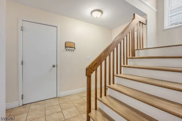 $549,000 | 1146 Stephanie Drive, Unit 1146, North Caldwell, NJ 07006