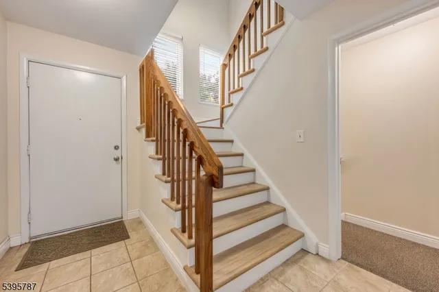 $549,000 | 1146 Stephanie Drive, Unit 1146, North Caldwell, NJ 07006