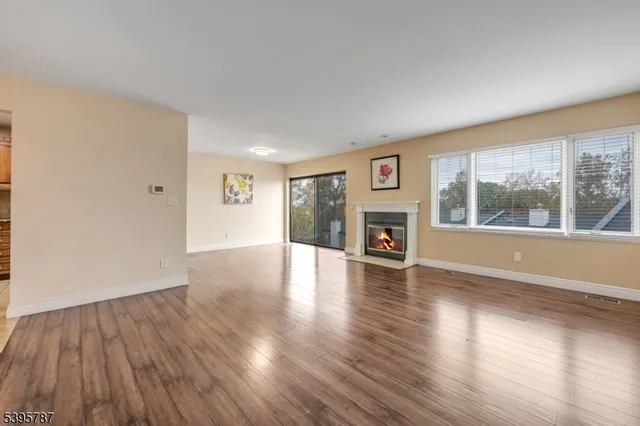 $549,000 | 1146 Stephanie Drive, Unit 1146, North Caldwell, NJ 07006