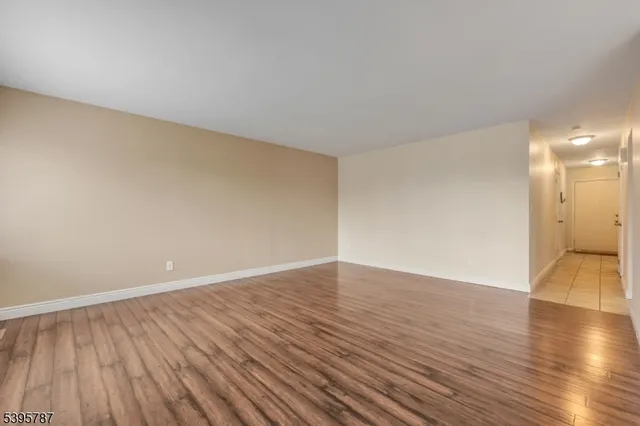 $549,000 | 1146 Stephanie Drive, Unit 1146, North Caldwell, NJ 07006