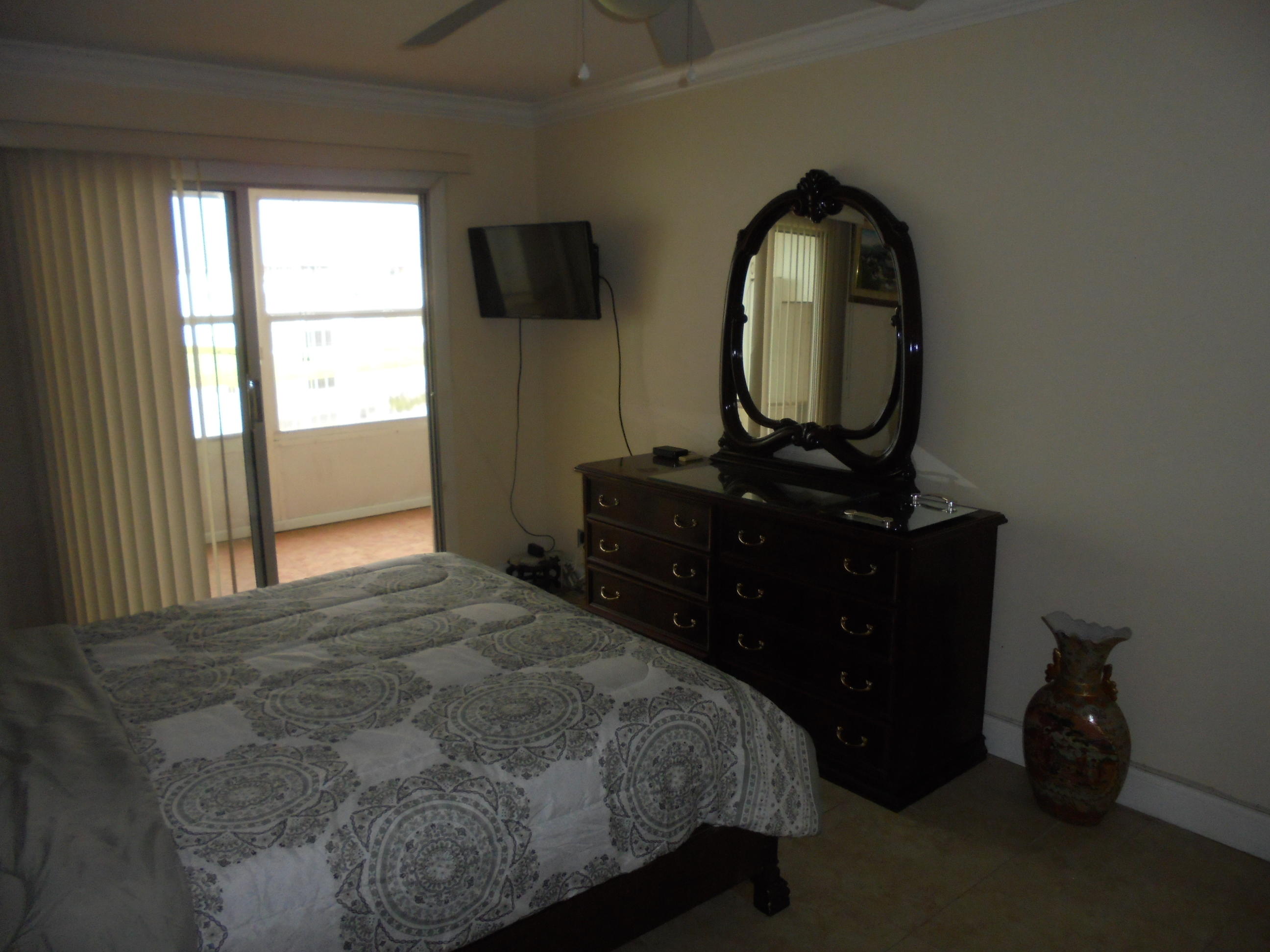 3042 Exeter C Boca Raton, FL 33434 - Photo 14 of 22 DSC07889