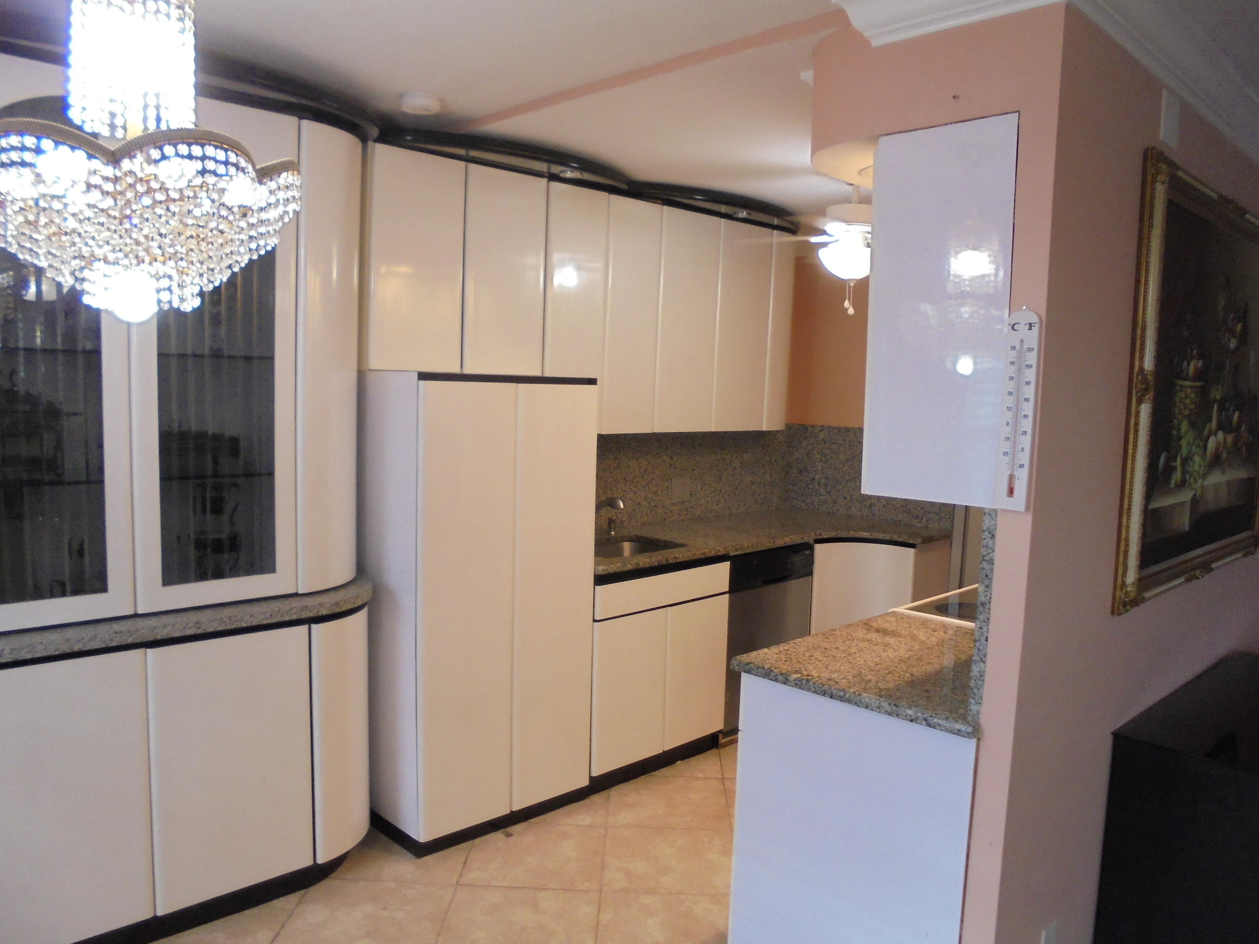 3042 Exeter C Boca Raton, FL 33434 - Photo 3 of 22 DSC07878