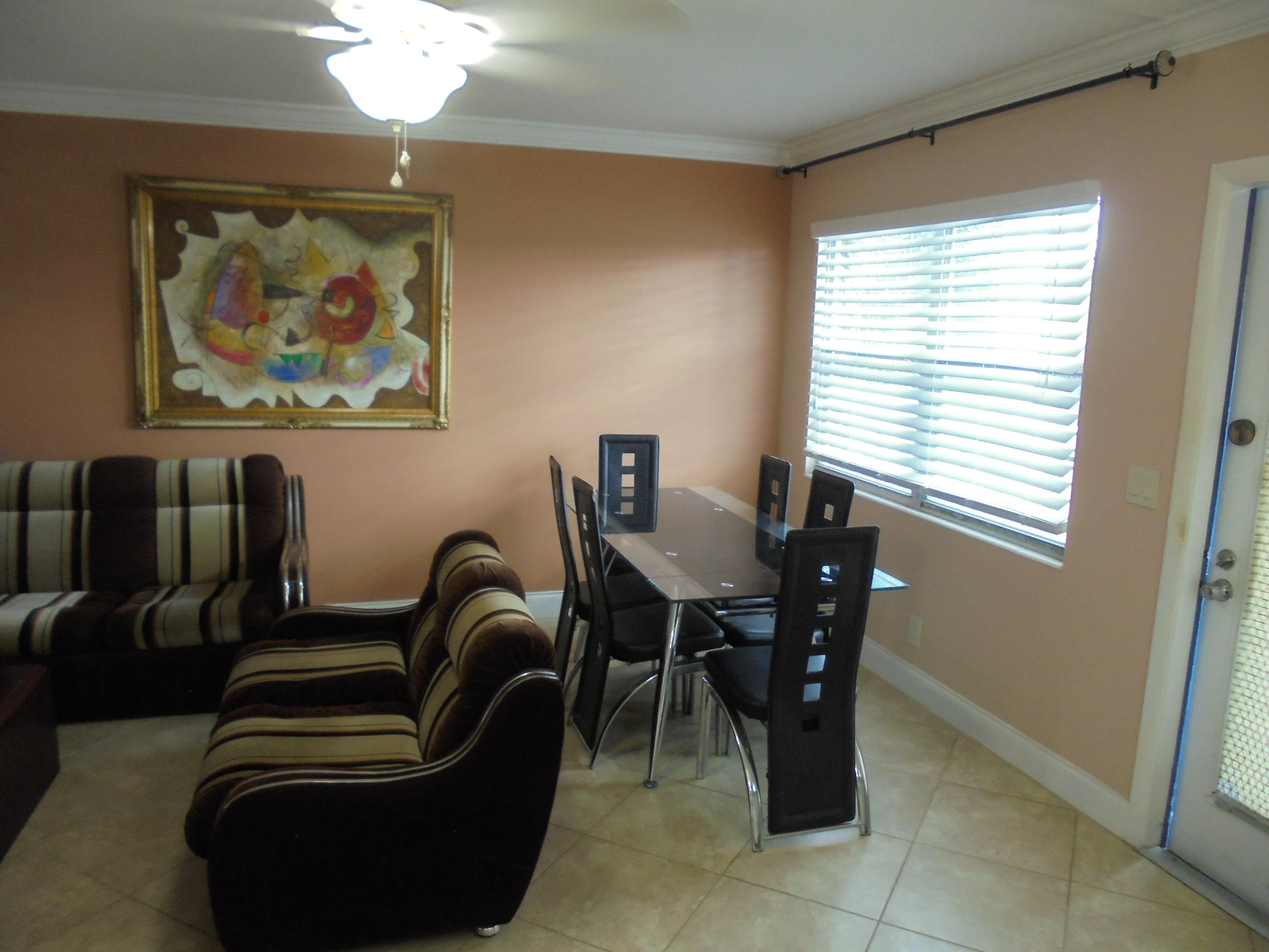 3042 Exeter C Boca Raton, FL 33434 - Photo 5 of 22 DSC07880