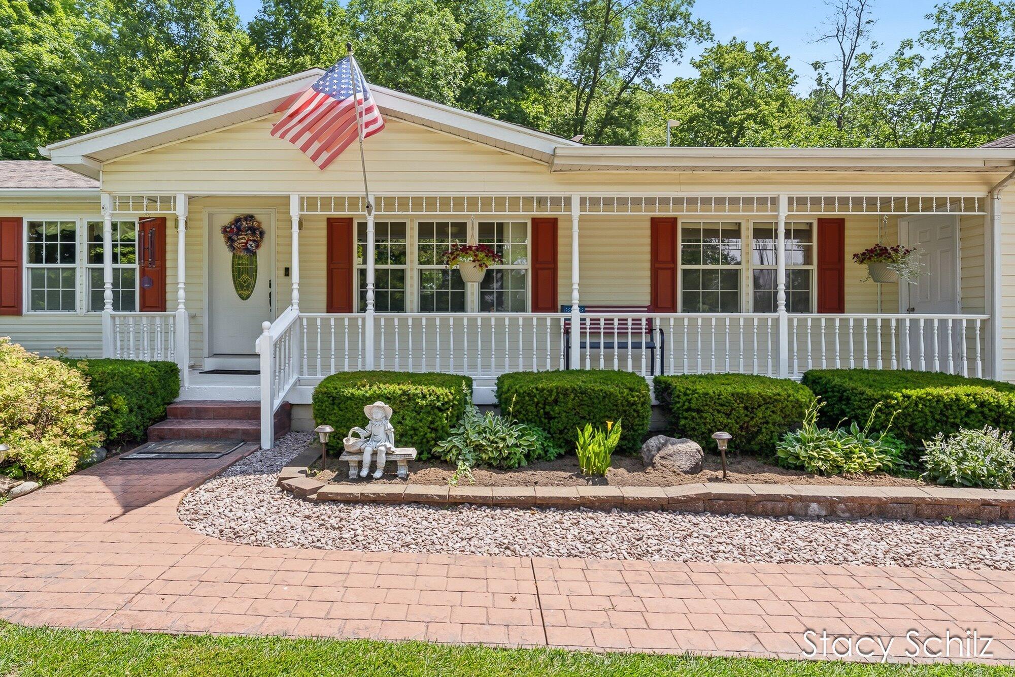 4413 Lacey Lake Road Bellevue, MI 49021 - Photo 6 of 63 06-WM4413laceylake-37