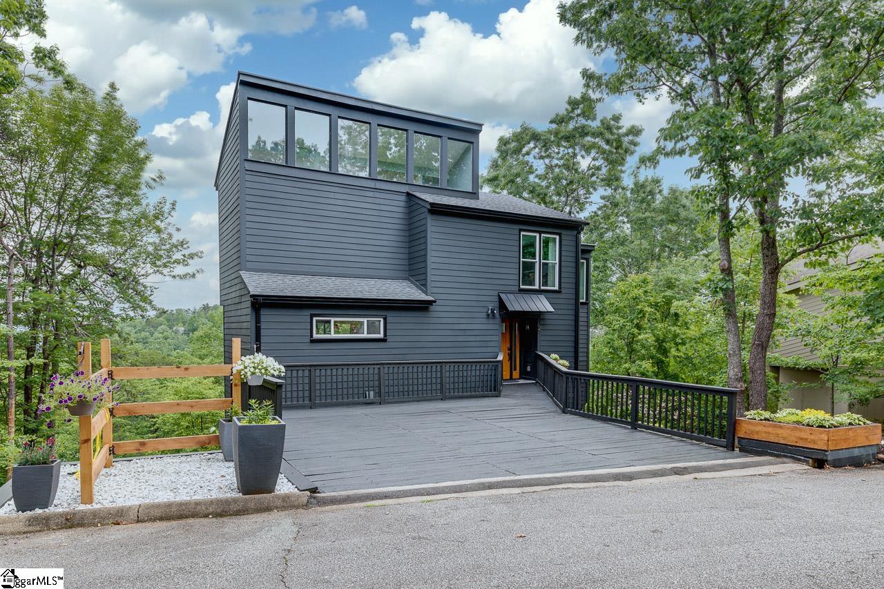2 Hickory Ridge Greenville, SC 29609 - Photo 1 of 33