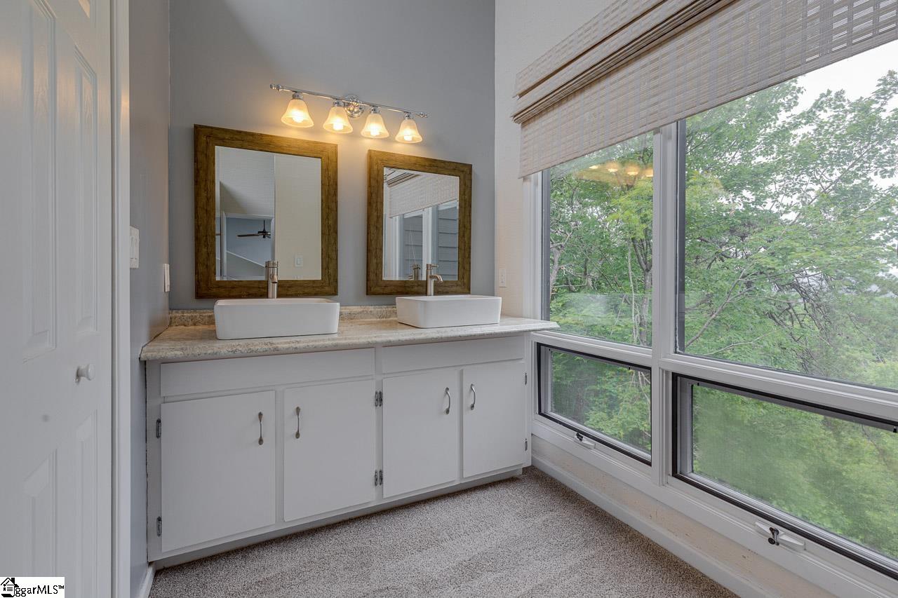 2 Hickory Ridge Greenville, SC 29609 - Photo 13 of 33