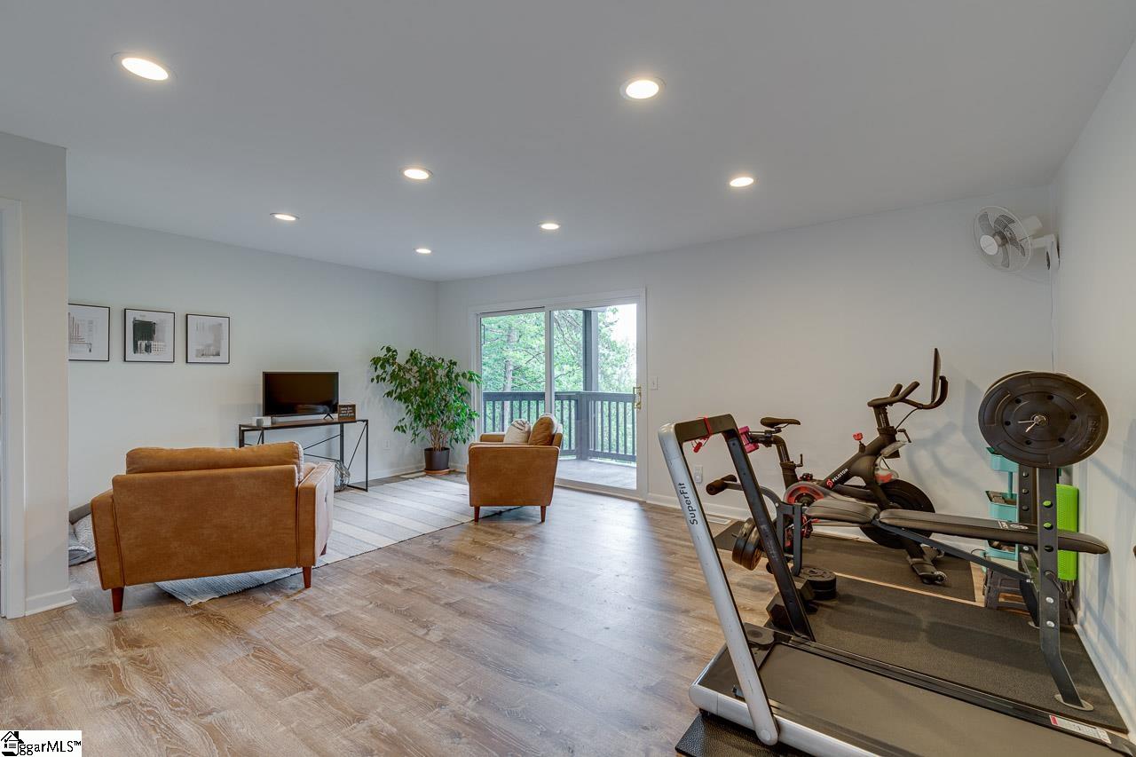 2 Hickory Ridge Greenville, SC 29609 - Photo 17 of 33