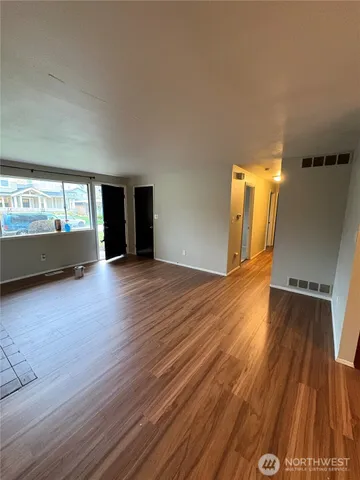 $3,750 | 605 155th Avenue Southeast, Bellevue, WA 98007