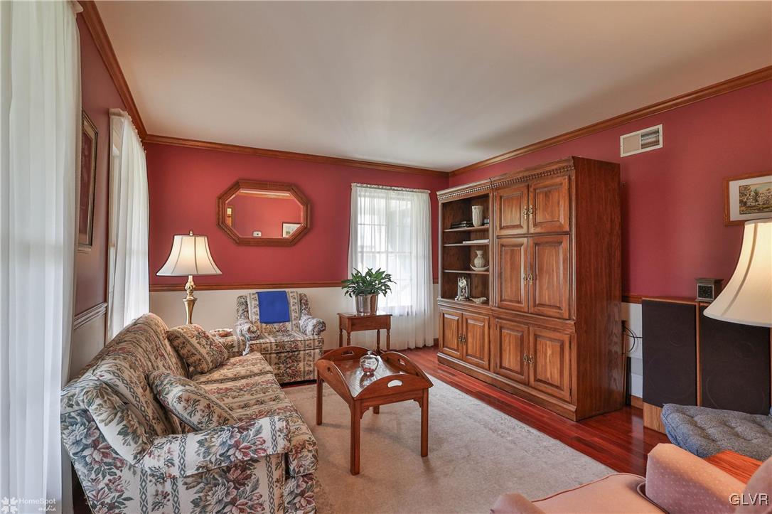 159 Rose Inn Avenue Nazareth, PA 18064 - Photo 6 of 40 Gallery Image 6