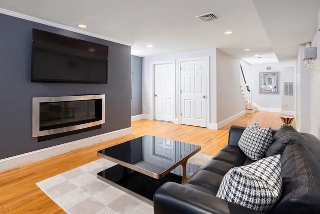 $2,675,000 | 110 Avalon Road, Newton, MA 02468