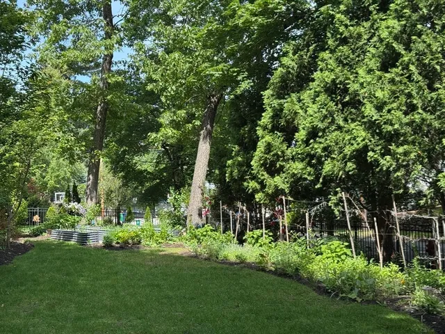 $2,675,000 | 110 Avalon Road, Newton, MA 02468