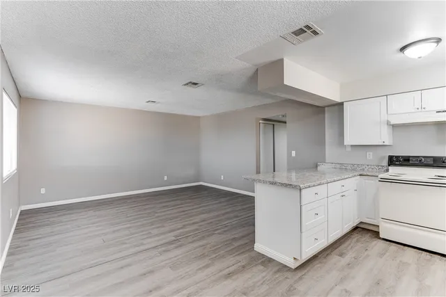 $1,294 | 444 North 13th Street, Unit D, Las Vegas, NV 89101
