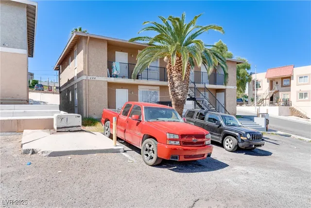 $1,294 | 444 North 13th Street, Unit D, Las Vegas, NV 89101
