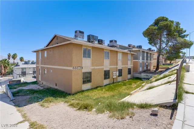 $1,294 | 444 North 13th Street, Unit D, Las Vegas, NV 89101