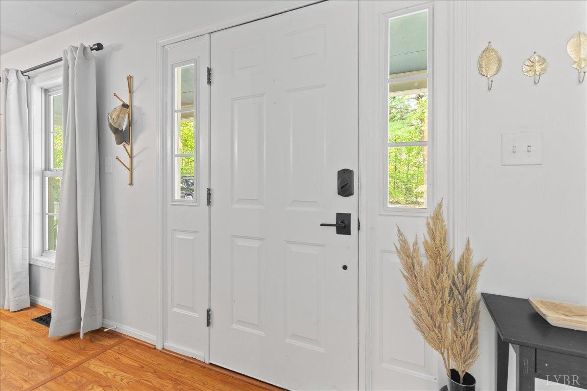 274 Brick Road Amherst, VA 24521 - Photo 5 of 65 Gallery Image 5