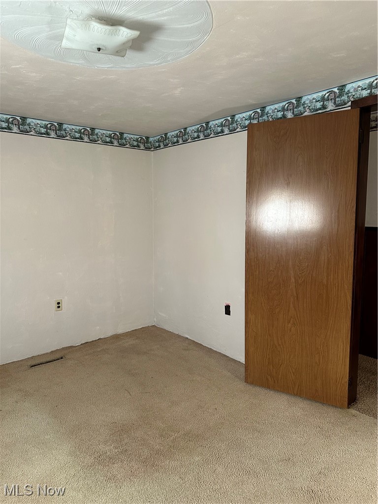 44952 Moose Ridge Road Woodsfield, OH 43793 - Photo 36 of 48 Bedroom featuring carpet flooring