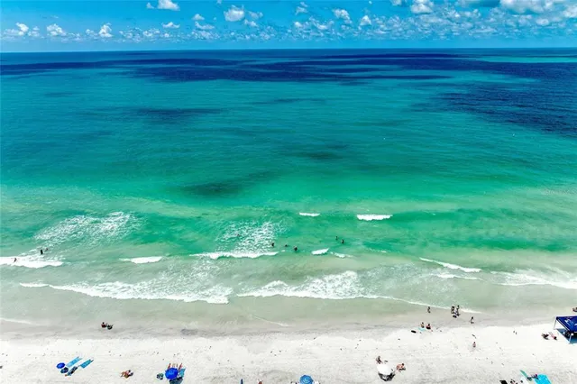 $224,900 | 258 Sherwood Drive, Unit 258, Bradenton, FL 34210