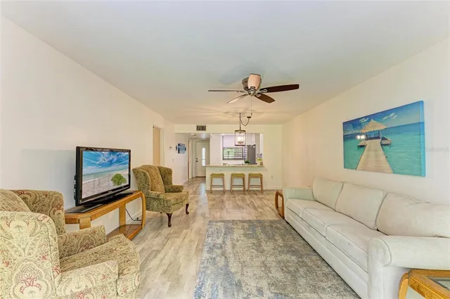 $224,900 | 258 Sherwood Drive, Unit 258, Bradenton, FL 34210