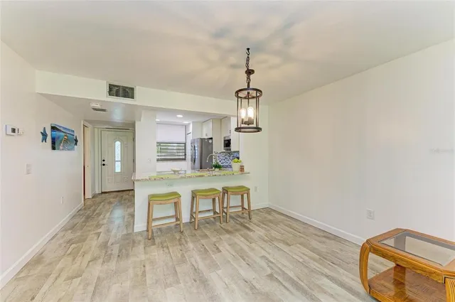 $224,900 | 258 Sherwood Drive, Unit 258, Bradenton, FL 34210