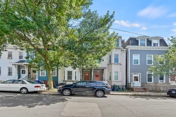 $4,400 | 13 Telegraph Street, Unit 1, Boston, MA 02127