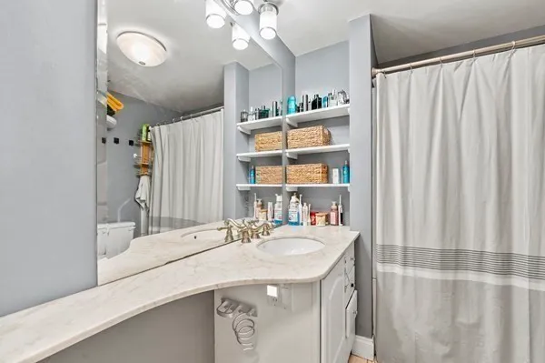 $4,400 | 13 Telegraph Street, Unit 1, Boston, MA 02127