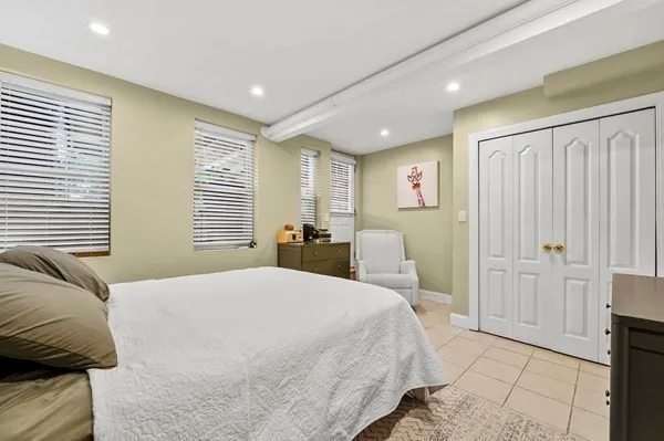 $4,400 | 13 Telegraph Street, Unit 1, Boston, MA 02127