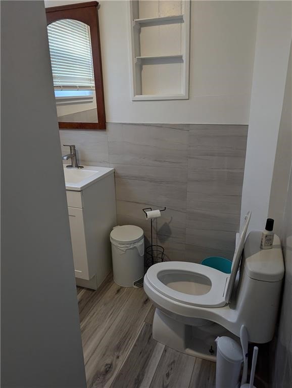 37 Ann Street, Unit 2 Newport, RI 02840 - Photo 17 of 45