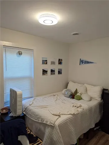 $4,750 | 37 Ann Street, Unit 2, Newport, RI 02840