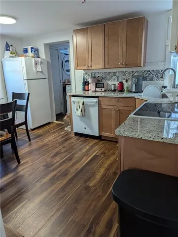 $4,750 | 37 Ann Street, Unit 2, Newport, RI 02840